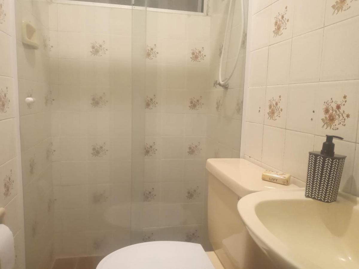 Elegante Apartamento No Centro De Curitiba Luaran gambar