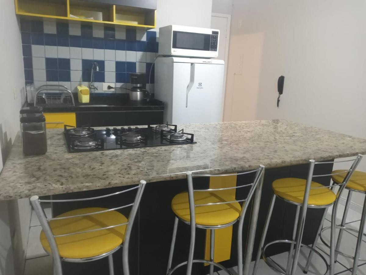 Elegante Apartamento No Centro De Curitiba Luaran gambar
